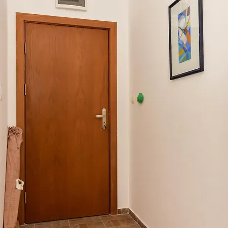Apartment Coral Pomorie