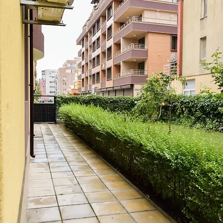 Apartment Coral Pomorie